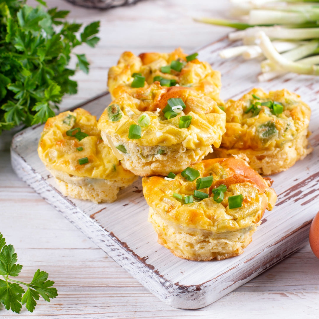 Bouchées aux œufs, fromage et oignons verts